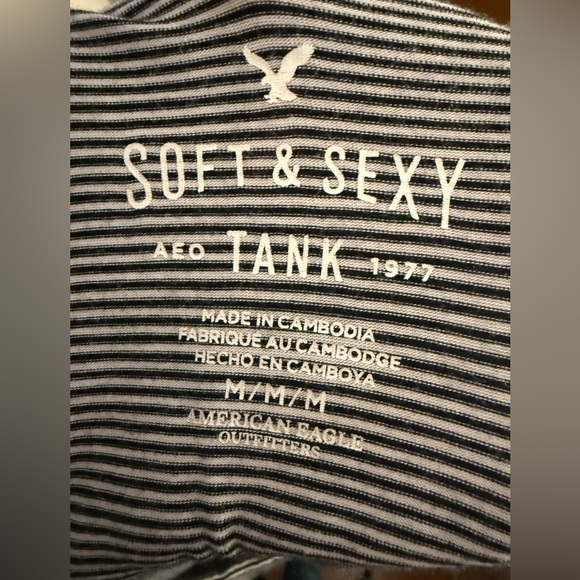 American Eagle Soft & Sexy Striped Halter Tank Top – Size M - Picture 4 of 6